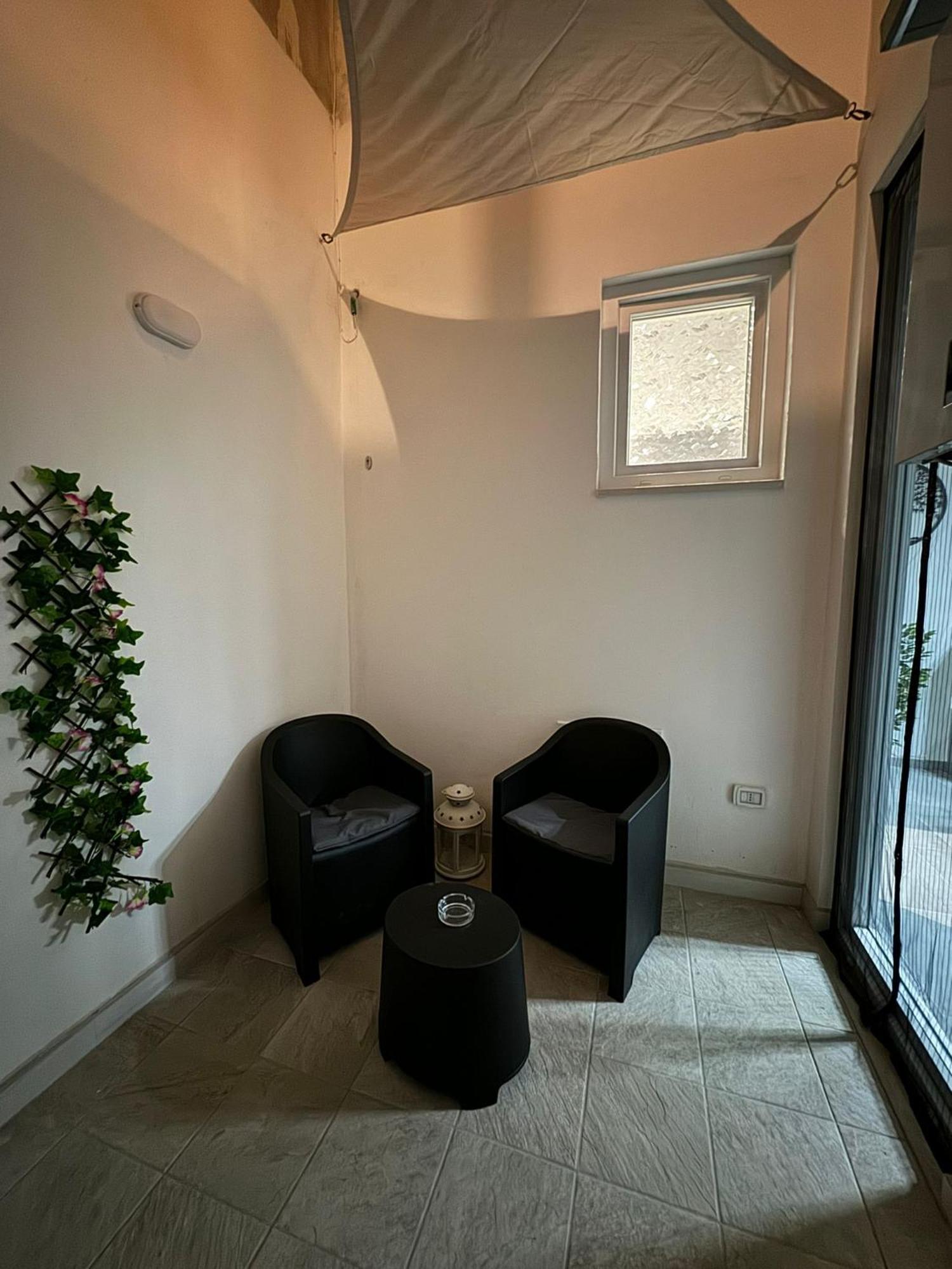 Goodbye Moon Apartment Brindisi Exterior foto